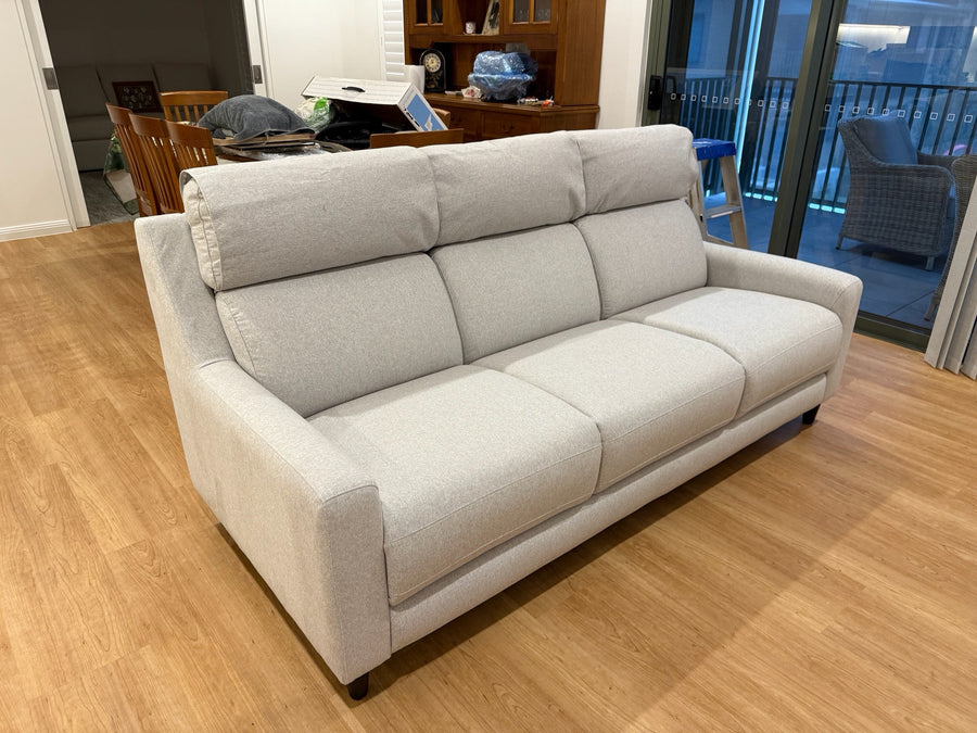 Commercial gallery — photo 130