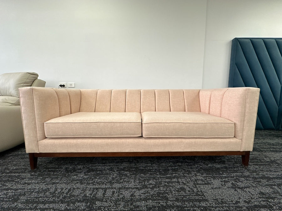 Custom lounges gallery — photo 43