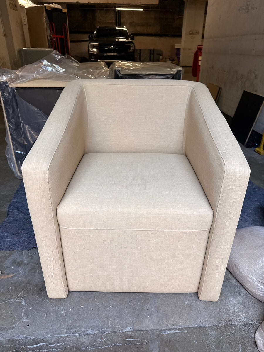 Commercial gallery — photo 7