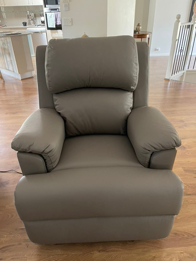 Commercial gallery — photo 67