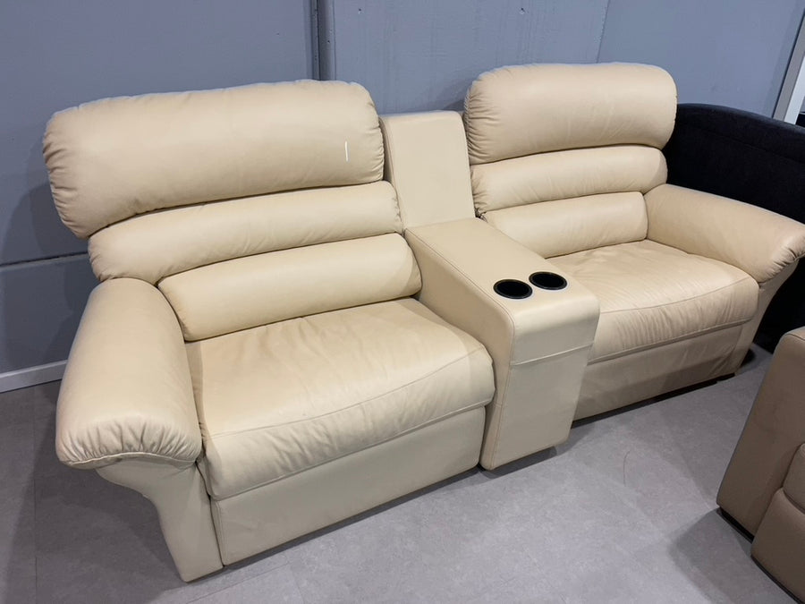 Commercial gallery — photo 97