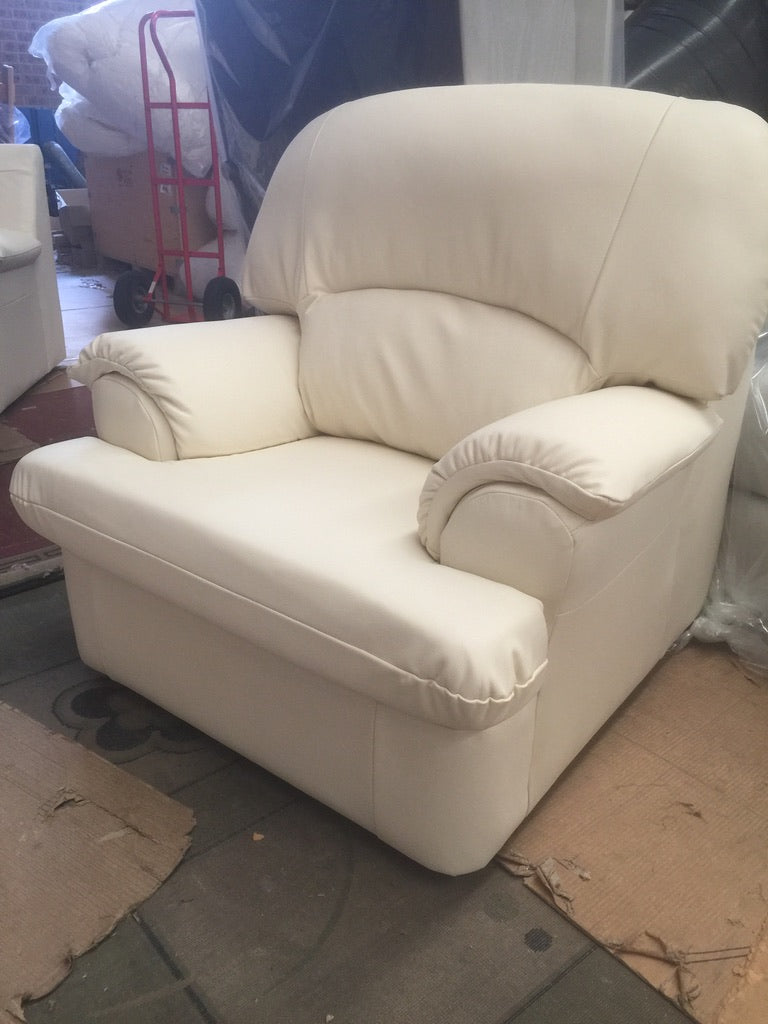 Commercial gallery — photo 23