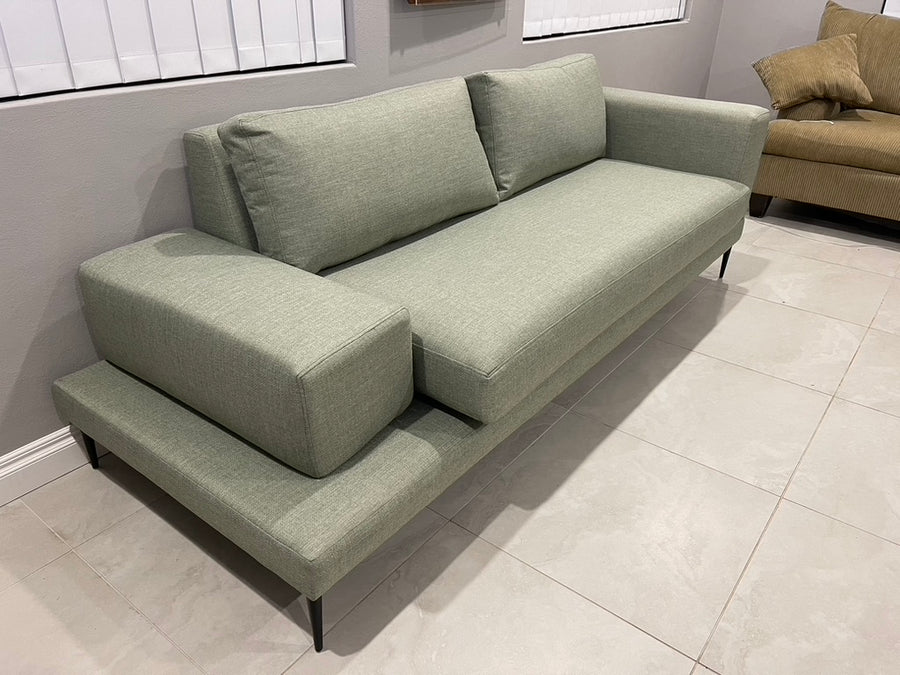 Custom lounges gallery — photo 75