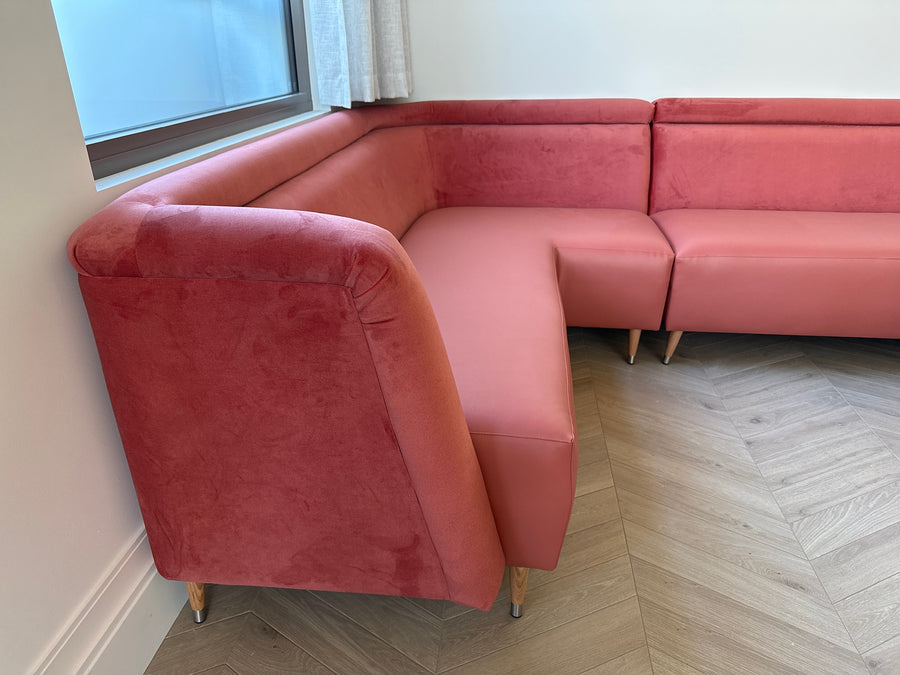 Custom lounges gallery — photo 38