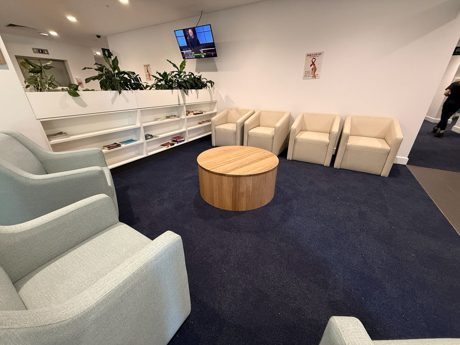 Commercial gallery — photo 2