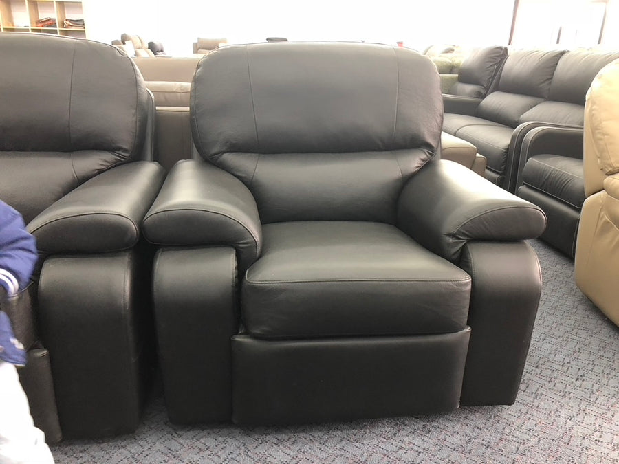 Commercial gallery — photo 28
