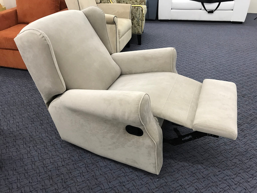 Commercial gallery — photo 89