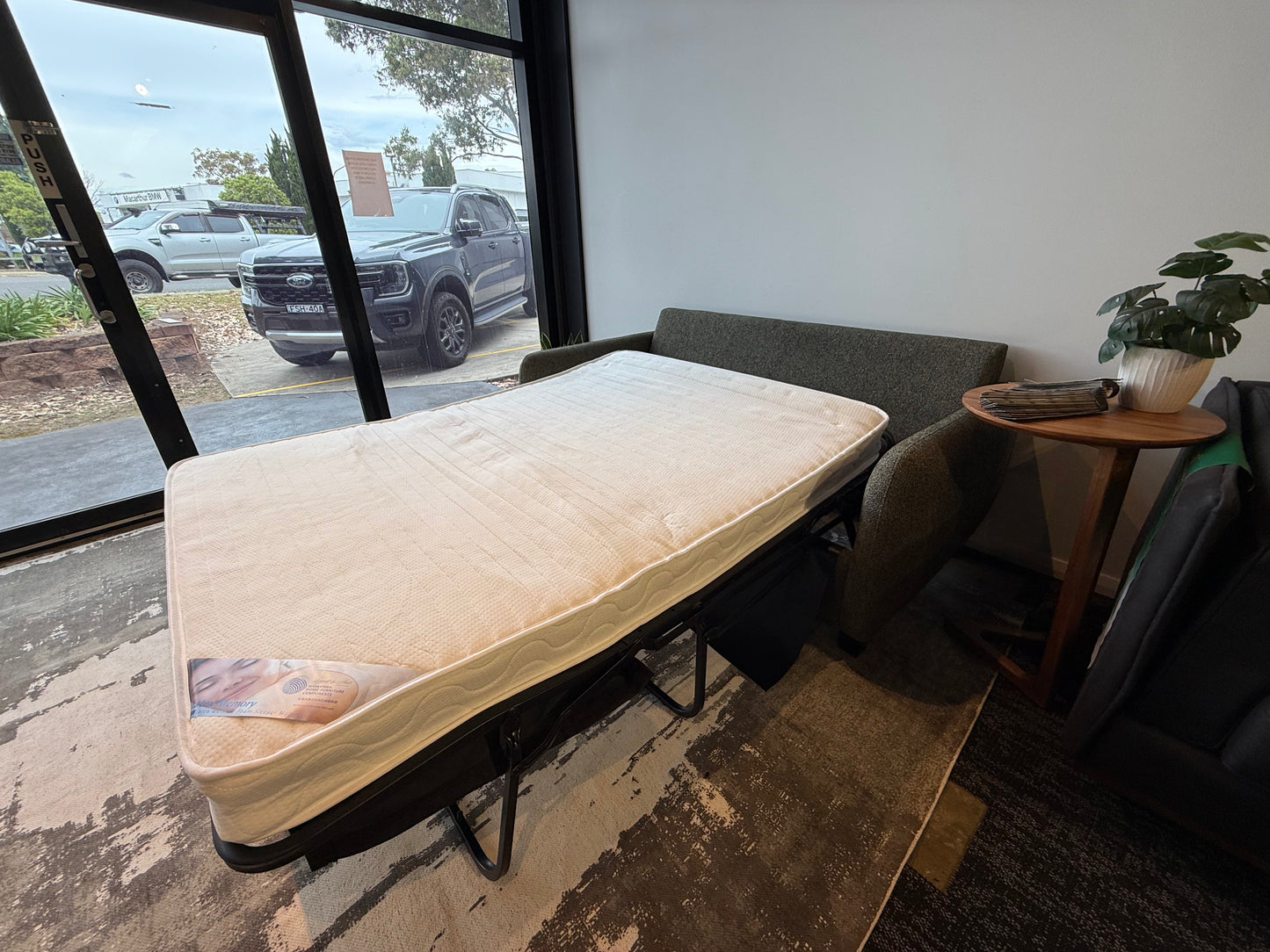 Plateau 2 1/2 SEATER WITH DOUBLE SOFABED