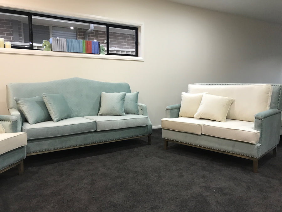 Custom lounges gallery — photo 9