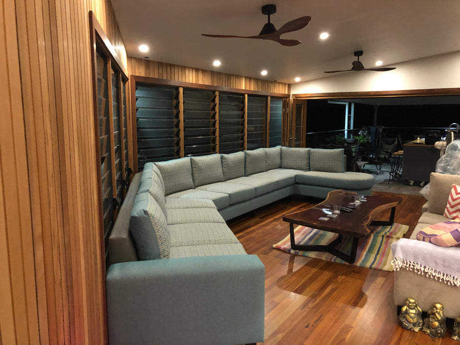 Bay window and sunken living gallery — photo 22