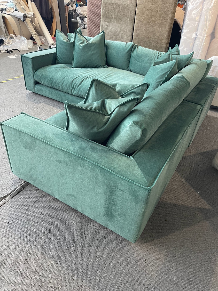 Custom lounges gallery — photo 17